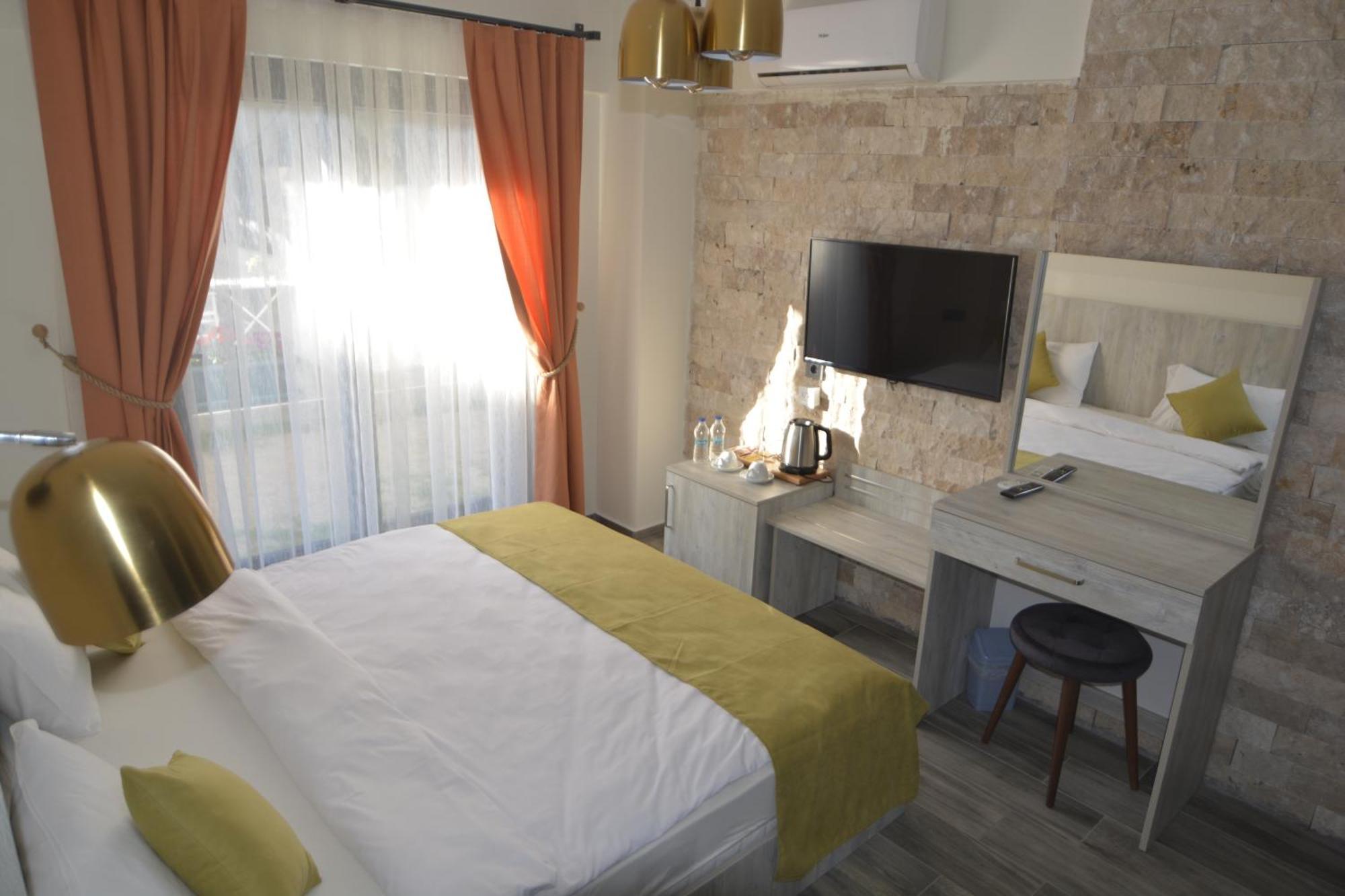 Talles Comfort Boutique Hotel - Alacati - Adult Only Ngoại thất bức ảnh